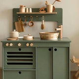 Pre-order Dusty Green Spielküche aus Holz