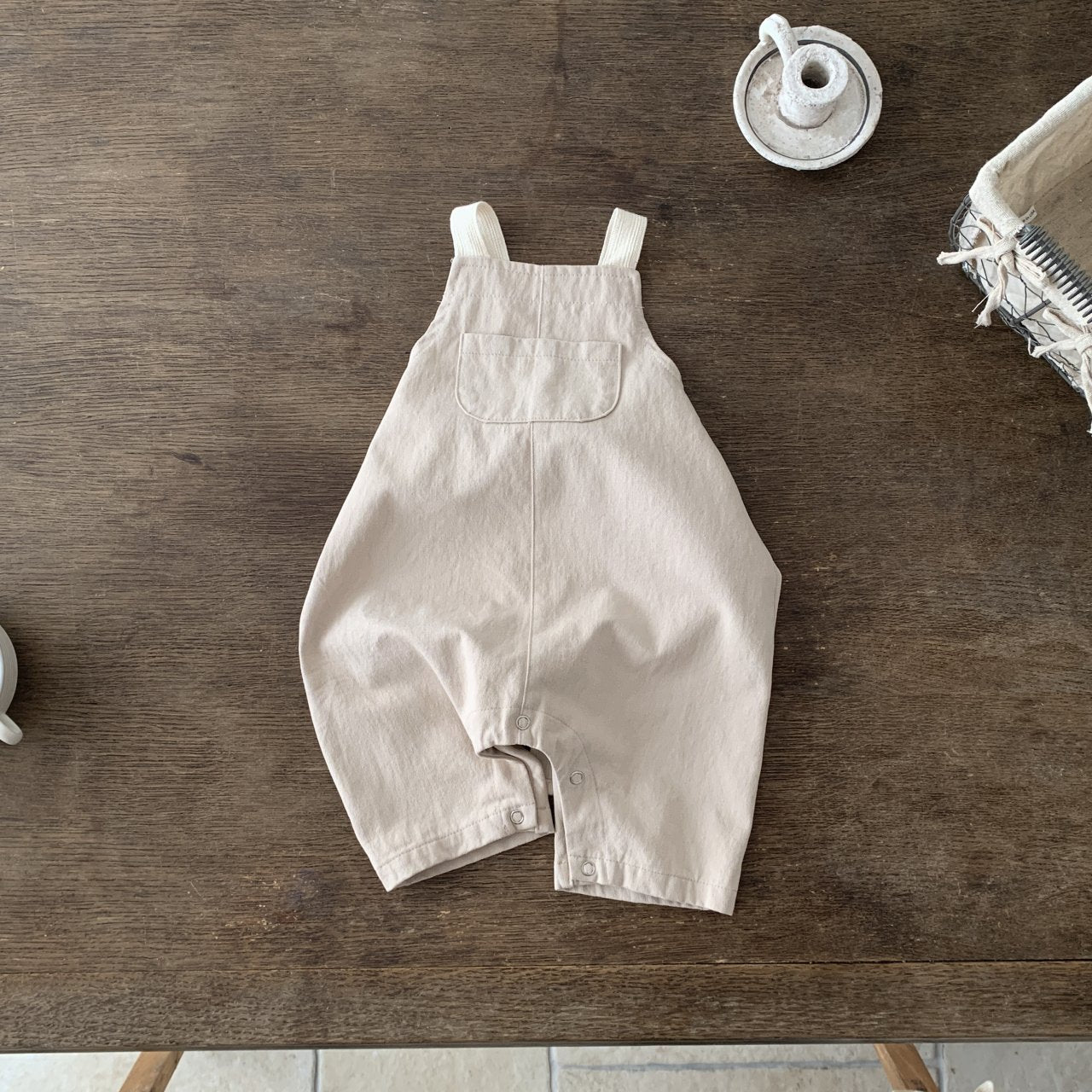 Tape Suspender Bodysuit für Babys – Weicher Baby-Einteiler mit Trägern