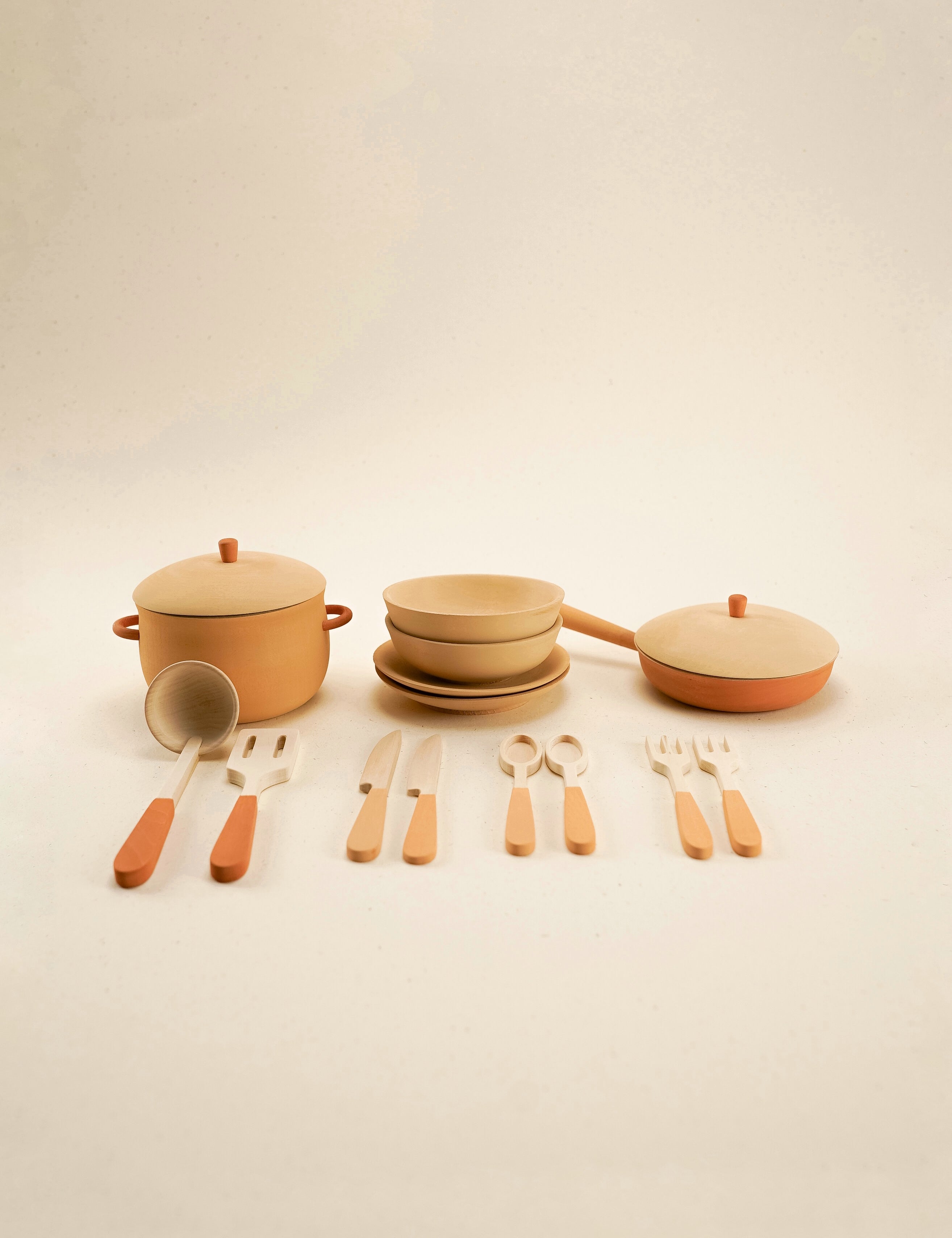 TABLEWARE SET