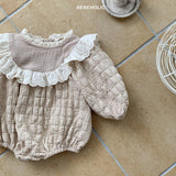 Lace Frill Bodysuit für Babys – Romantischer Baby-Body mit Spitzenrüschen